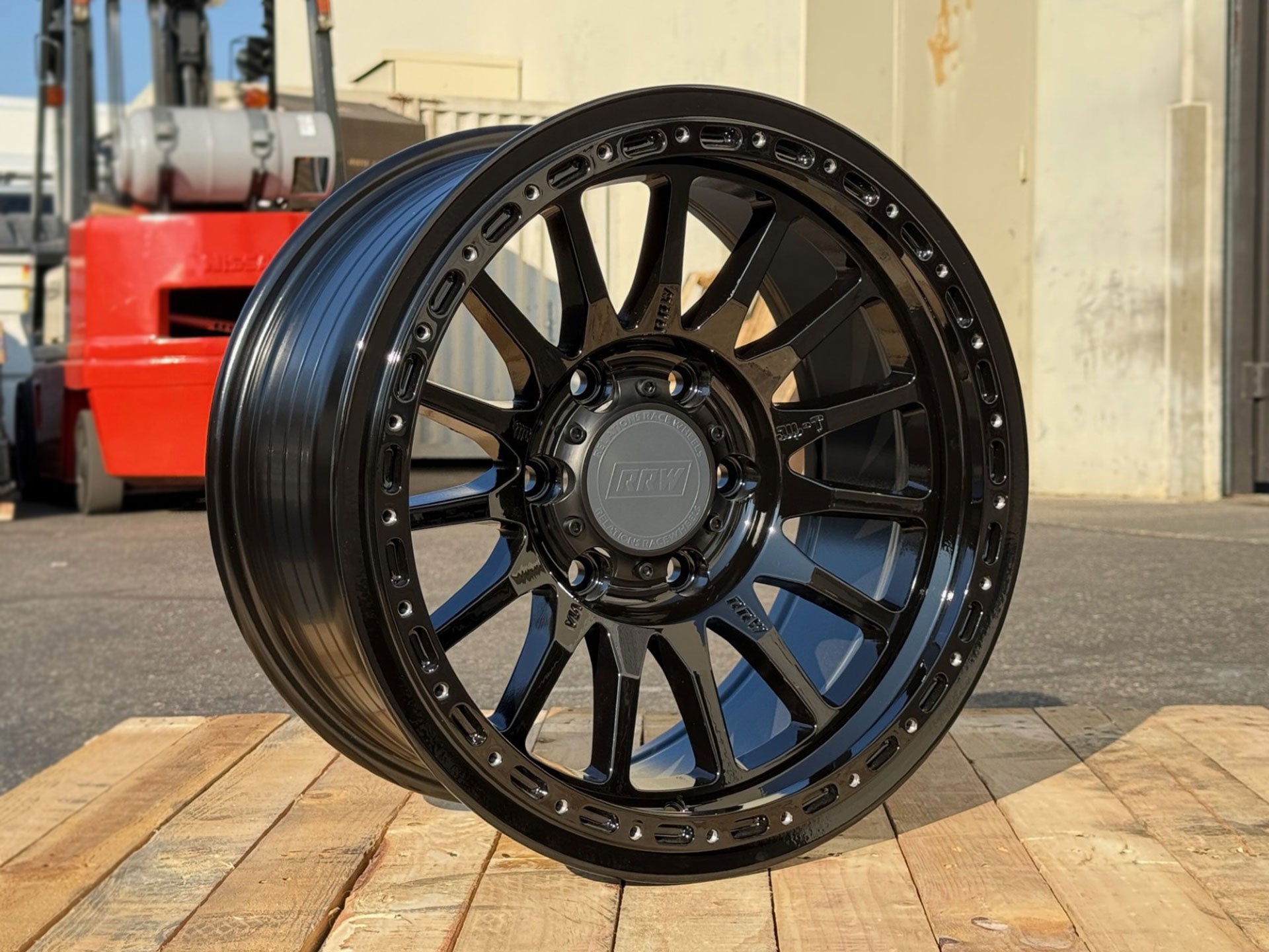 RRW RR7-H FLOW FORMED 17X8.5 +0 SHINY** GLOSS BLACK (6X5.5 | 6X139