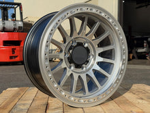 Load image into Gallery viewer, RRW RR7-H FLOW FORM 17X8.5 +0 HYPER SILVER (6X5.5 | 6X139.7) HYBRID BEADLOCK