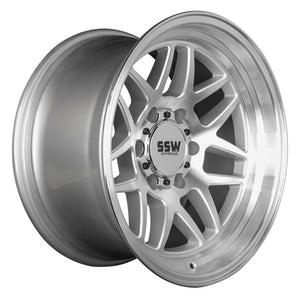 SIERRA / MACHINED SILVER / 17X9.0 -25